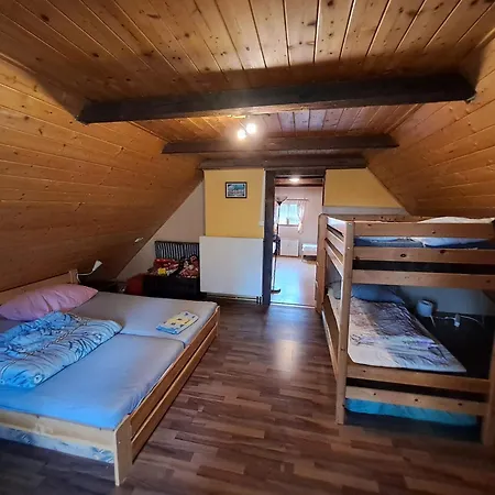 U Devíti Draků *